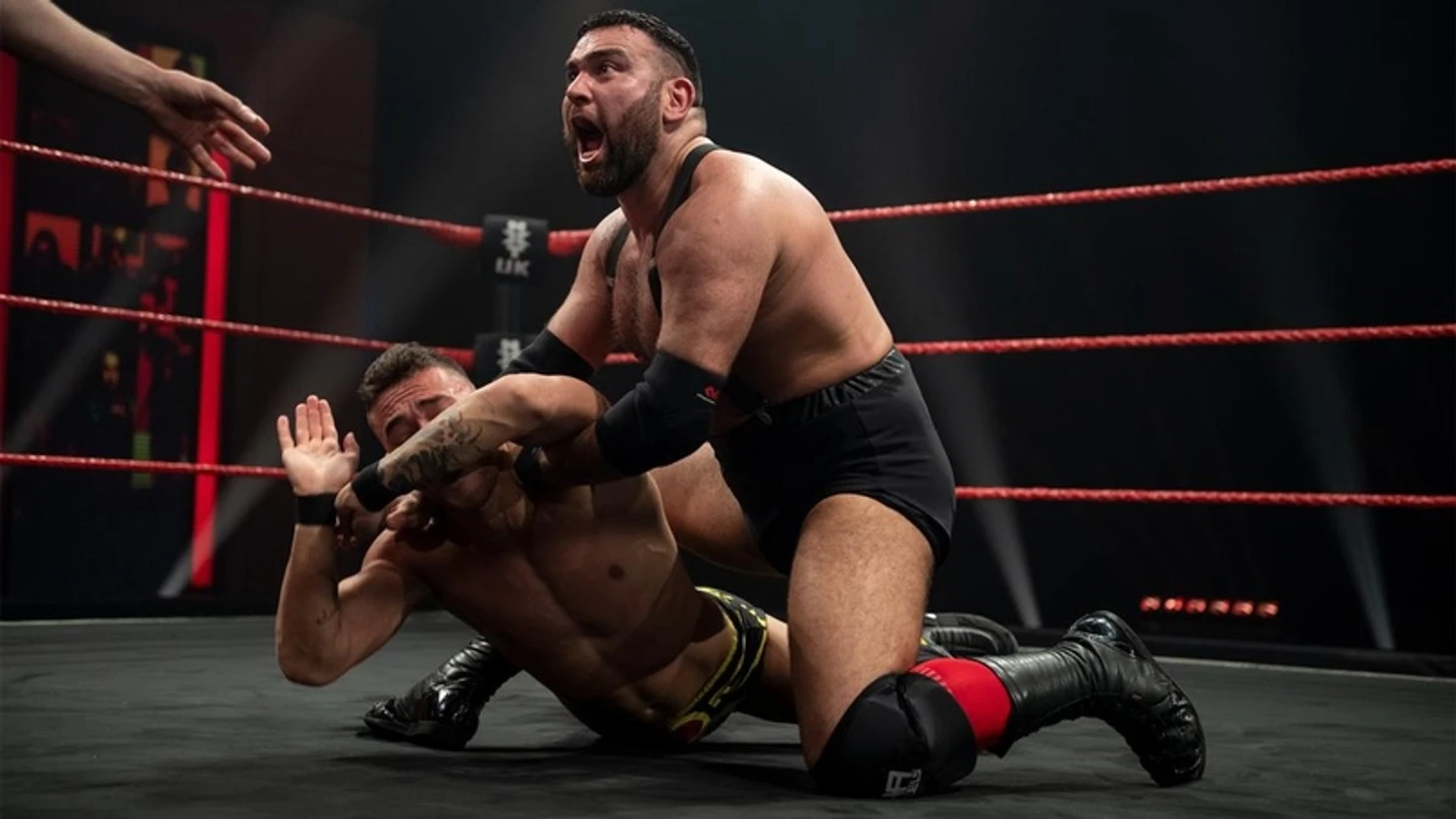 Обзор NXT UK 19.02.2021, изображение №2