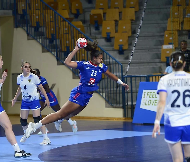 Чемпионат Европы (U-19). Сборная России — в финале! Вратарские подвиги, помноженные на тактику Измайлова, изображение №2