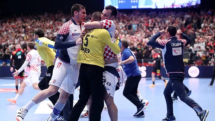 ЧЕ-2020. Испанцы и хорваты в приятном предвкушении. Немцы в большой печали, изображение №1