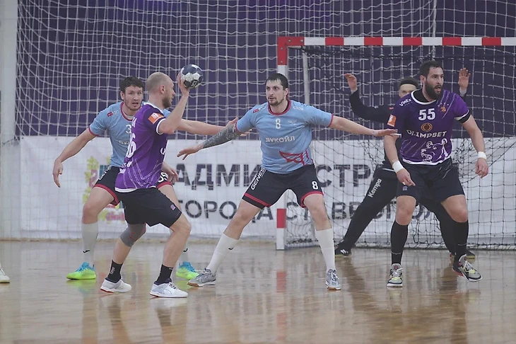 Olimpbet Суперлига. Охотник стал жертвой. "Медведи" вновь на вершине в одиночестве, изображение №3