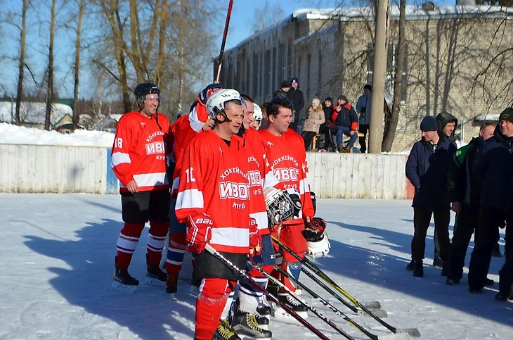 ХК &quout;Ивот&quout;