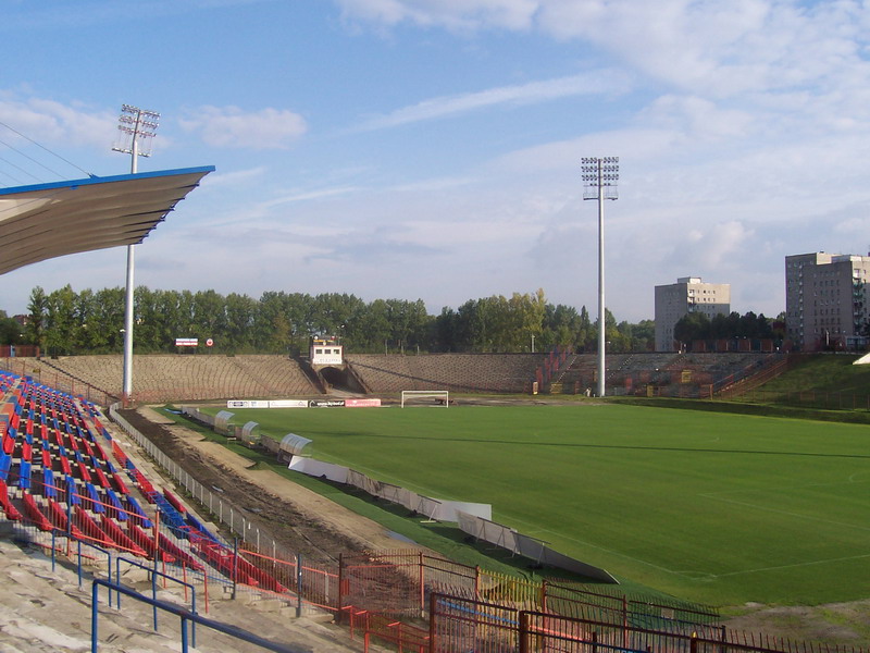 Гкс тыхы. Городской стадион (Краков).