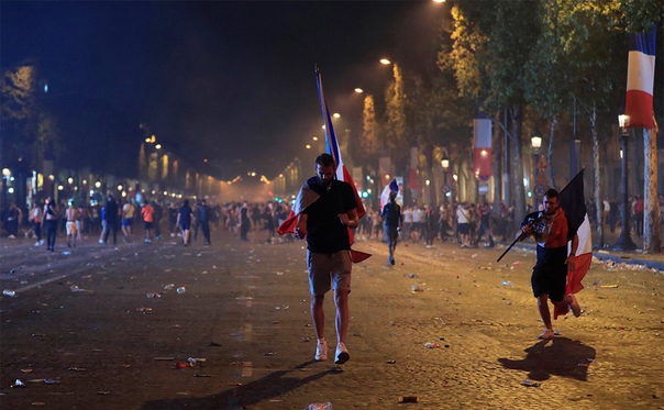 Во Франции два человека погибли  в результате празднования победы на ЧМ-2018
