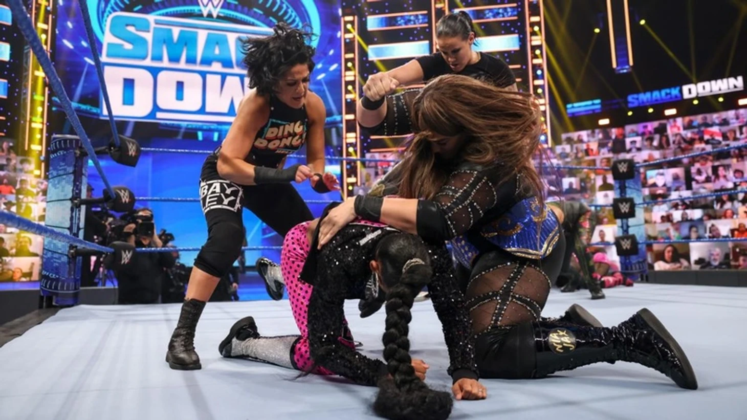 Обзор WWE SmackDown 21.05.2021, изображение №2