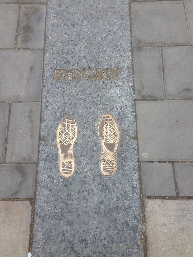 отпечатки кроссовок