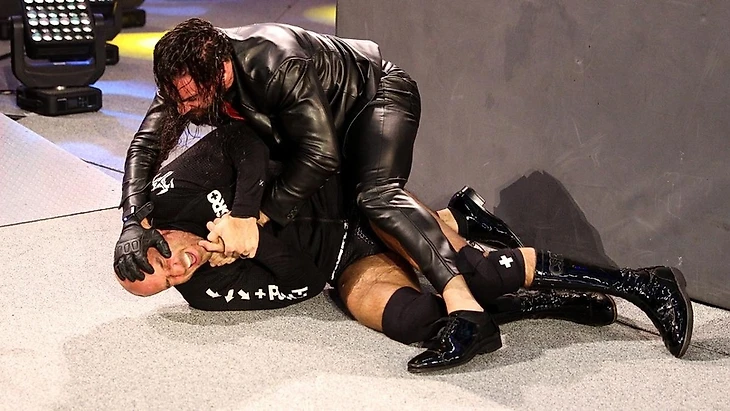 Обзор WWE Friday Night Smackdown 12.02.2021, изображение №13