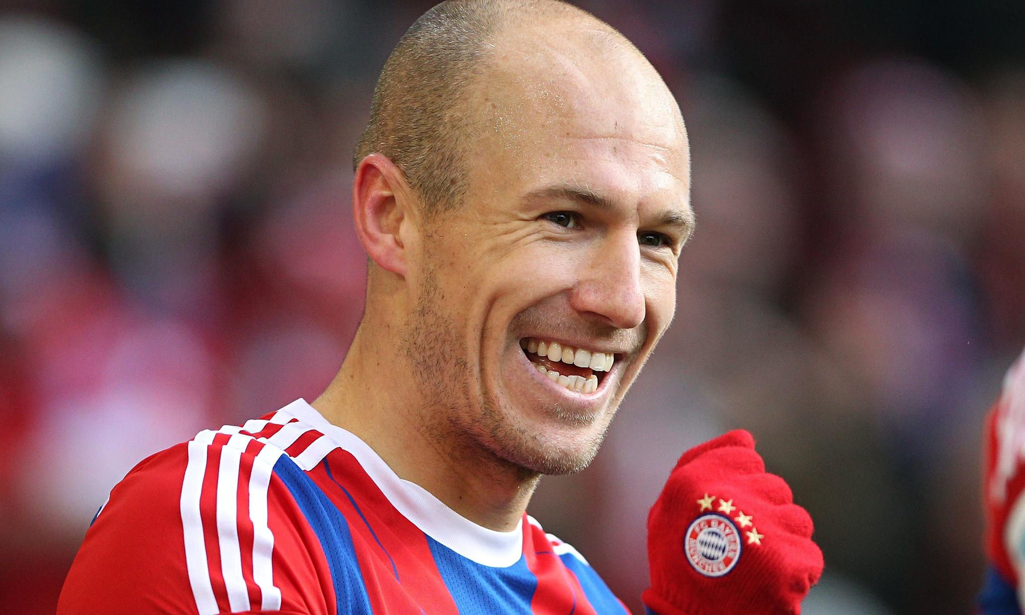 Арьен Роббен отвечает на вопросы детей из FC Bayern Kids Club
