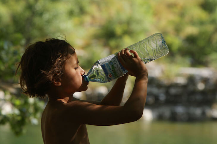 Сколько воды нужно ребенку