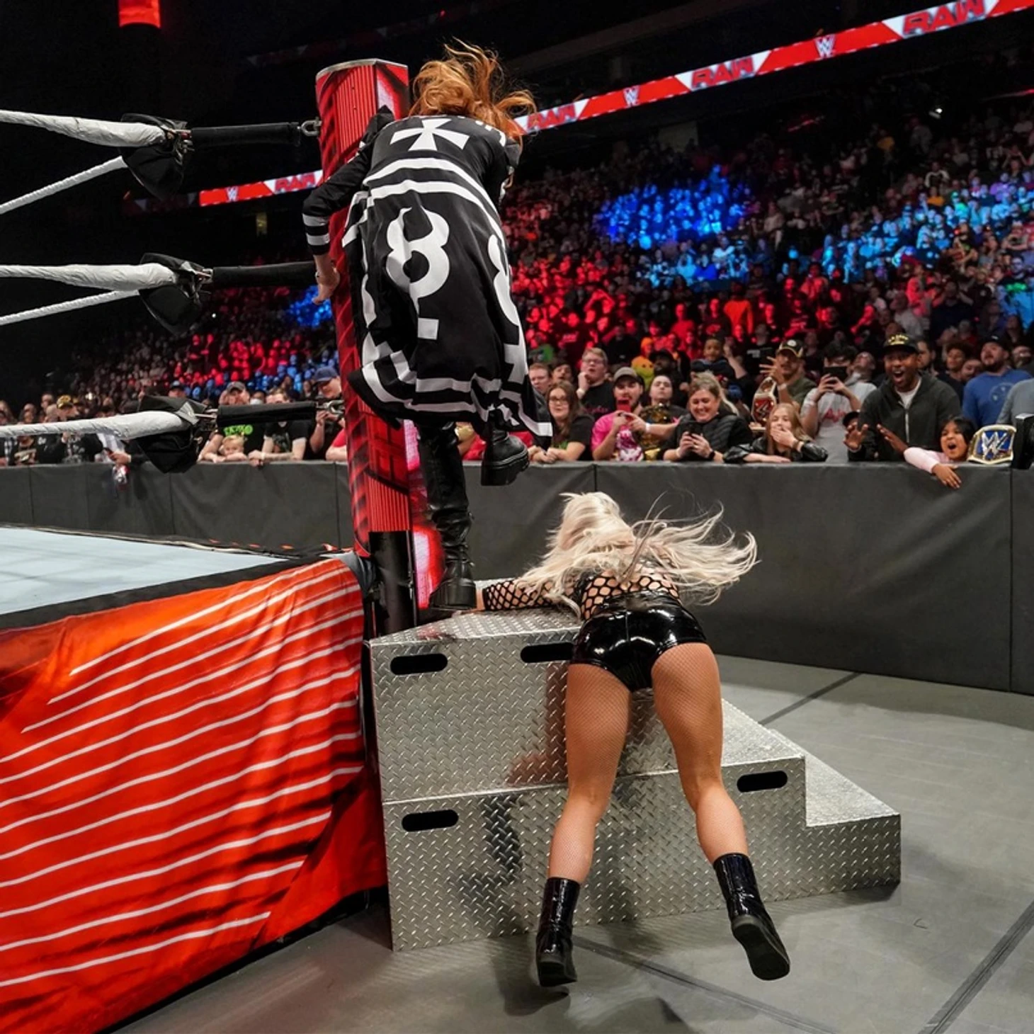 Обзор WWE Monday Night RAW 13.12.2021, изображение №15