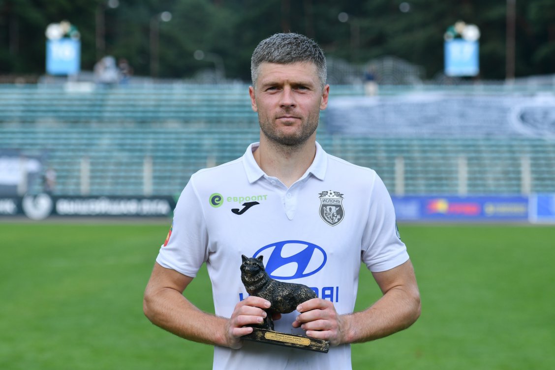 Николай Януш завершил игровую карьеру