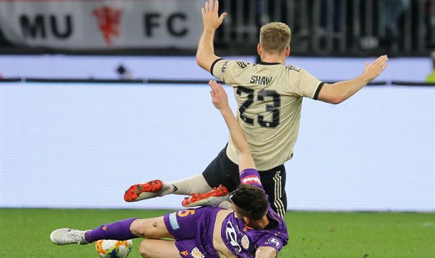 премьер-лига Англия, Люк Шоу, Манчестер Юнайтед