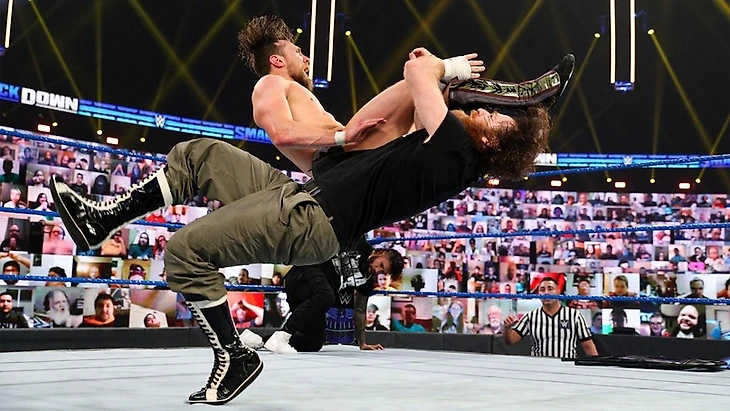 Обзор WWE Friday Night Smackdown 12.02.2021, изображение №27