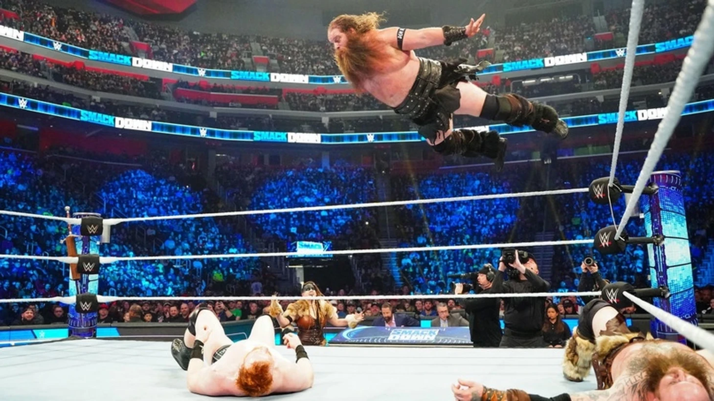 Обзор WWE Friday Night Smackdown 20.01.2023, изображение №2