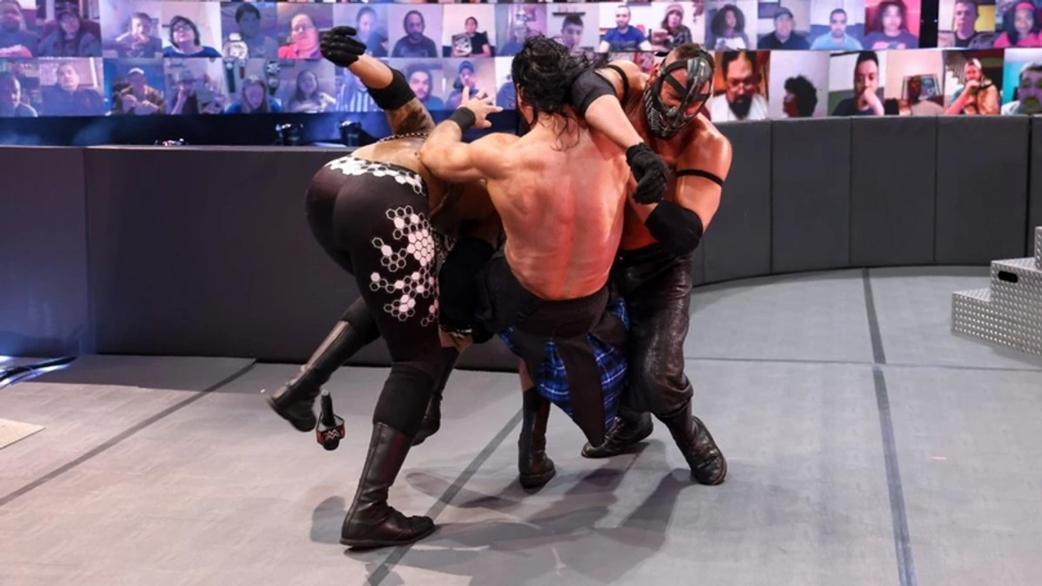 Обзор WWE Monday Night RAW 19.04.2021, изображение №5