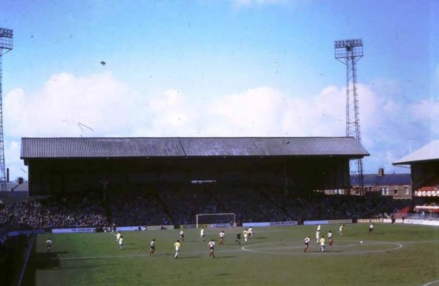 10 стадионов Англии, которых больше нет