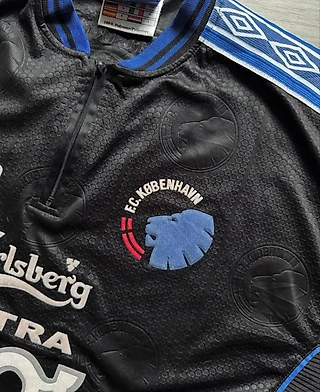 Домашняя и выездная джерси «Копенгагена» сезона-1999/2000 от Umbro