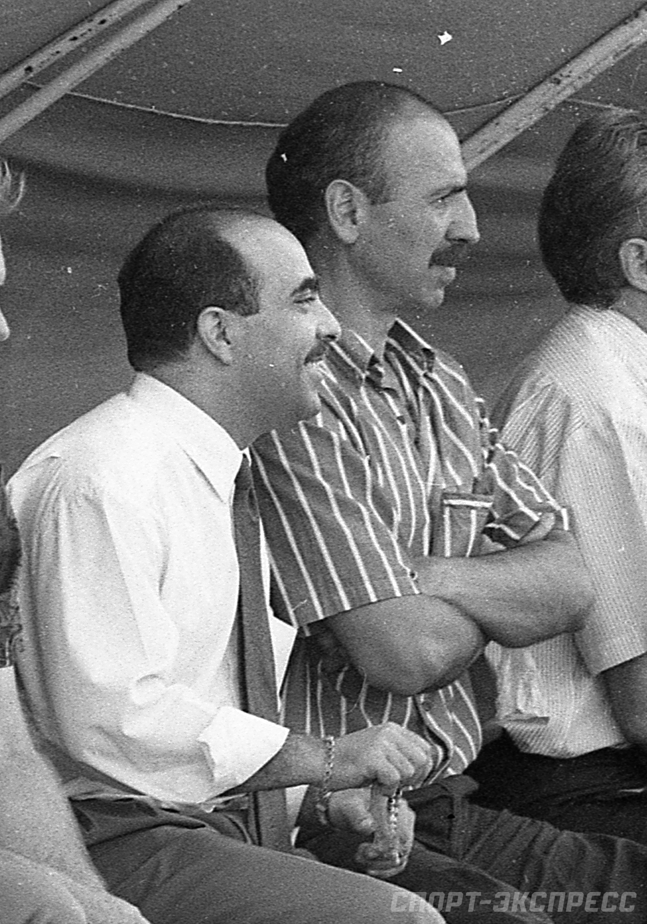 Аль-Халиди с главным тренером Асмарала Николаем Худиевым в 1993 году
