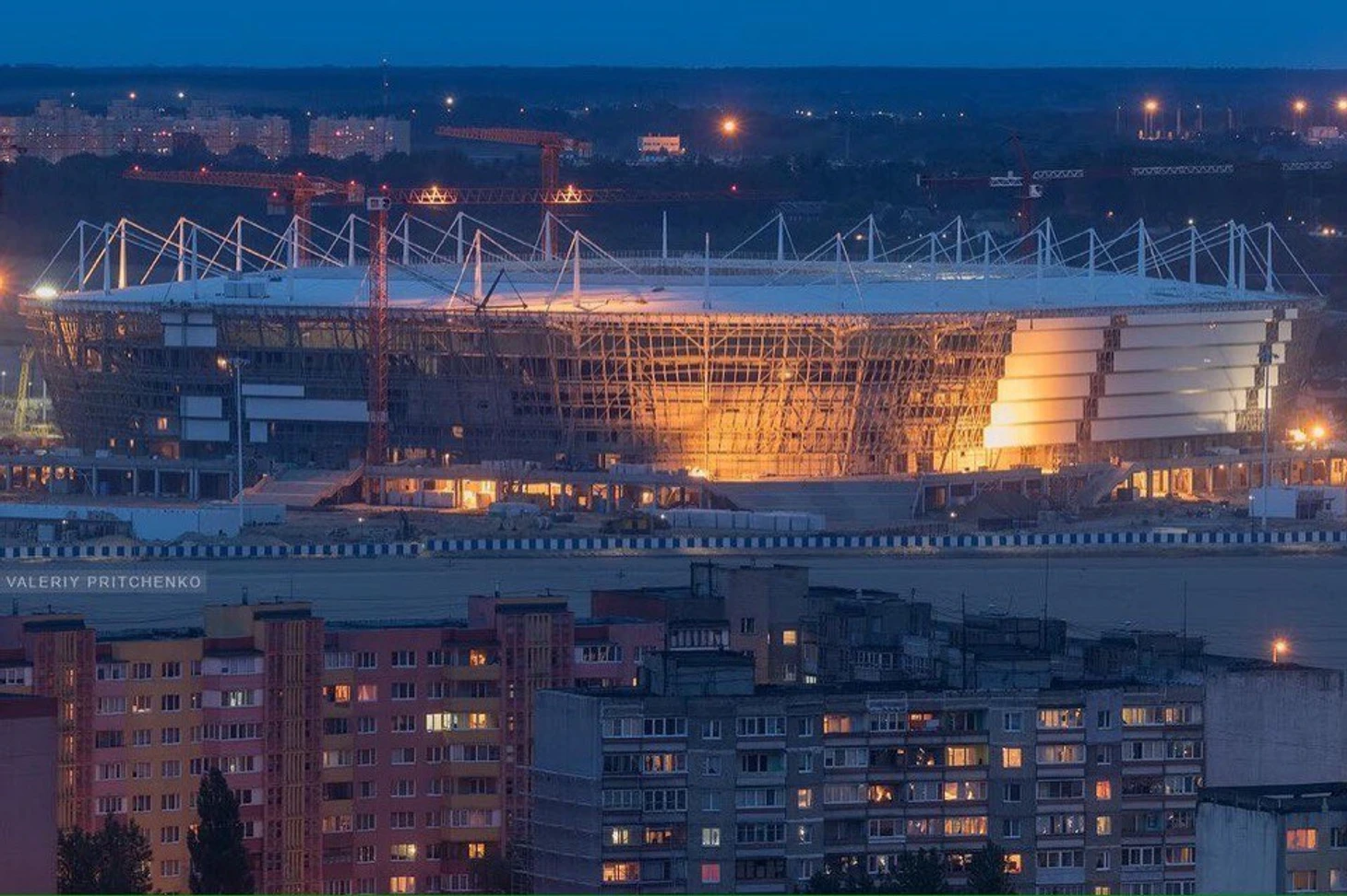 бал
