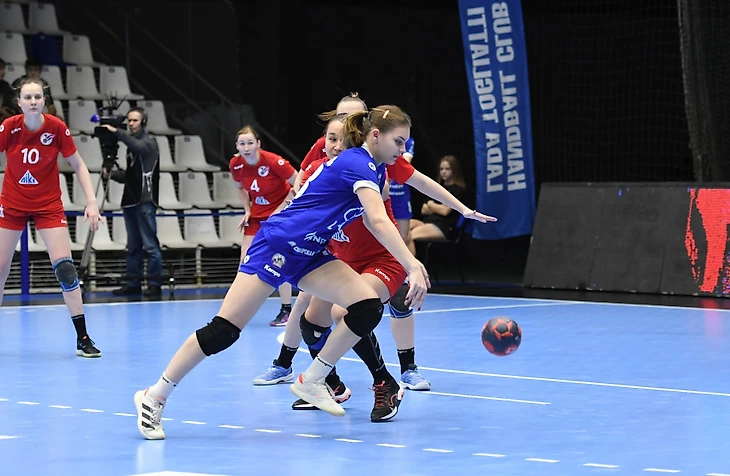 Кубок России. "Лада" сполна отомстила Ижевску — тольяттинки без проблем доехали до четвертьфинала, изображение №1