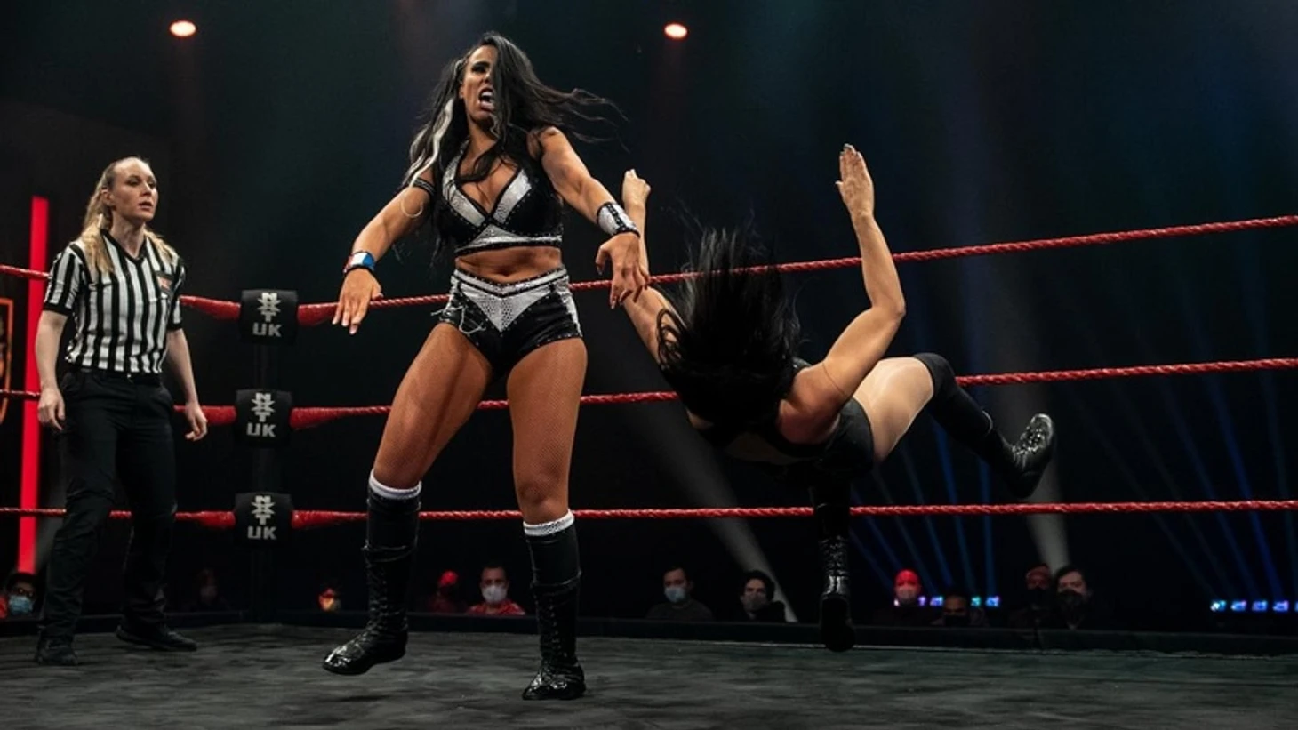Обзор NXT UK 27.01.2022, изображение №2