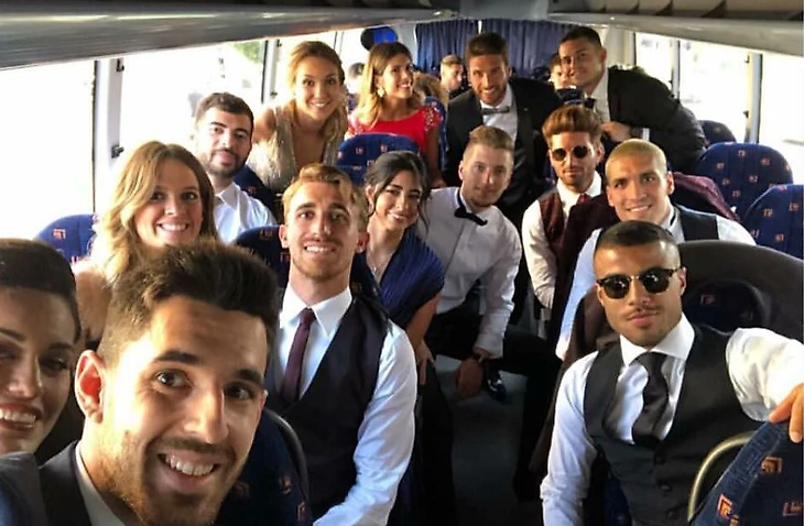 Masia and friends b4 wedding