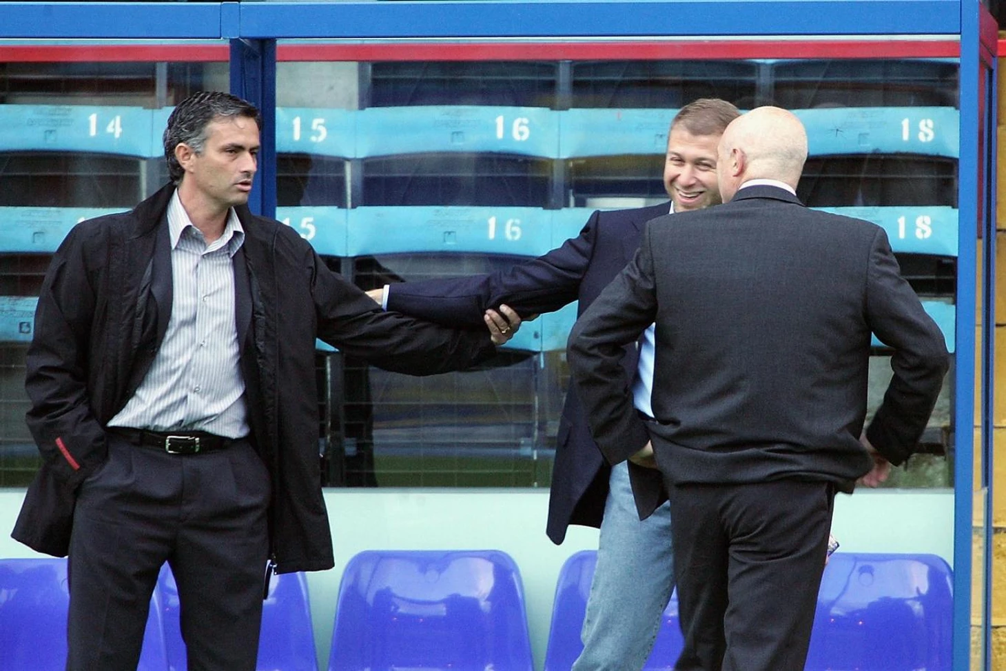 http://static.standard.co.uk/s3fs-public/styles/story_large/public/thumbnails/image/2015/08/04/12/Mourinho%20Abramovic.jpg