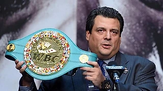 Что творится в боксе? WBC меняют одного читера на другого в чемпионском бою