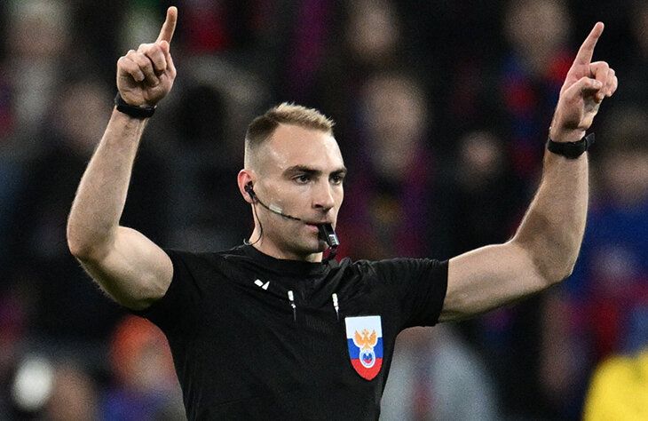 «16 лет комментирую футбол. И не понимаю вообще ничего». Нагучев в шоке от судейства в Ростове