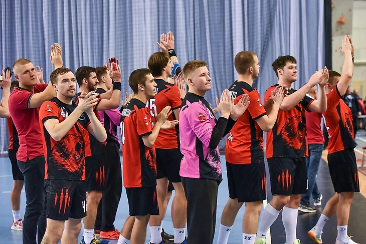 SEHA-Gazprom League. Александр Попов: &quot;В 14 лет встал в &quot;рамку&quot;. И достал мяч ногой из &quot;девятки&quot;!&quot;, изображение №2