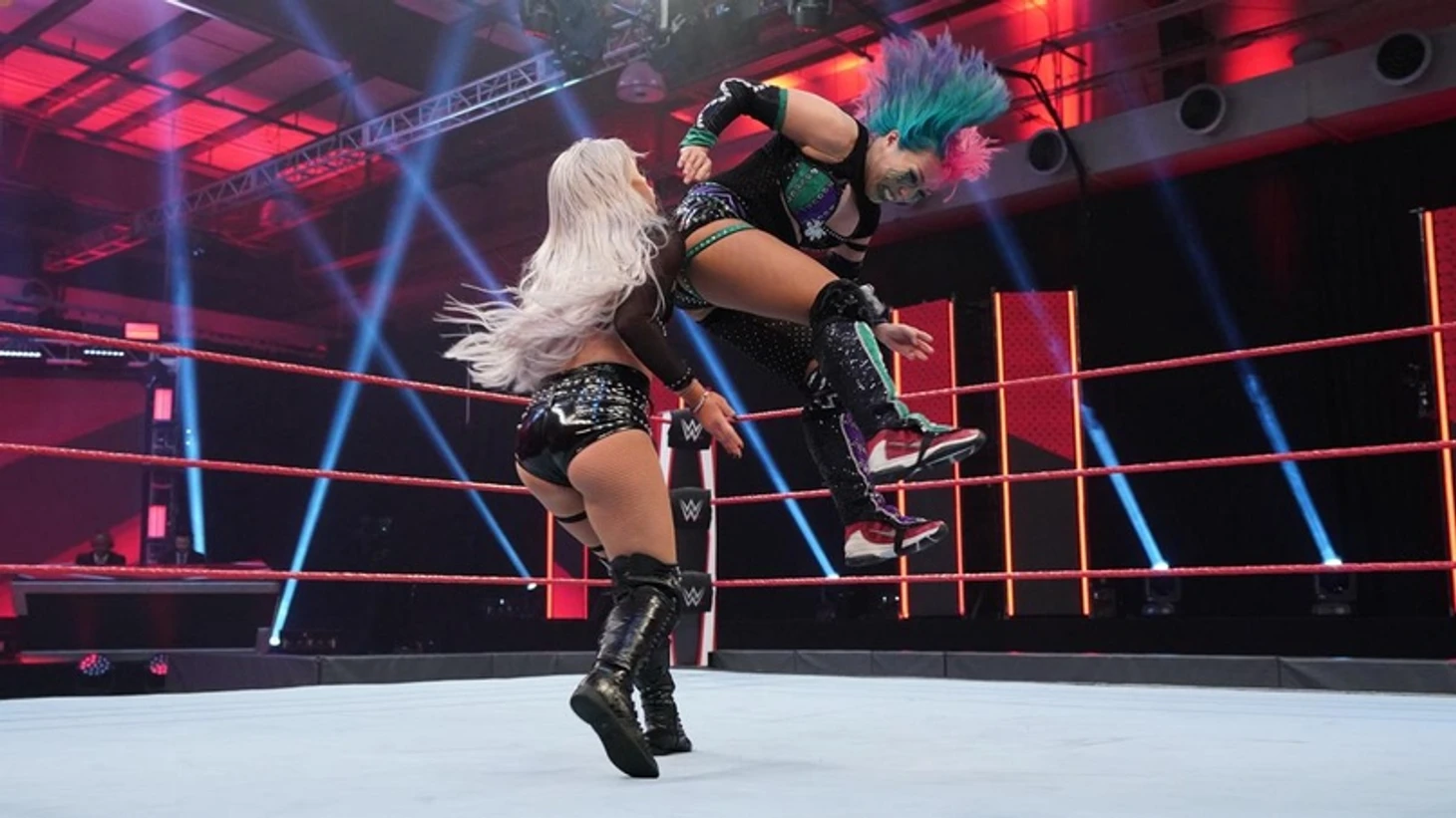 Обзор WWE Monday Night RAW 06.04.2020, изображение №2
