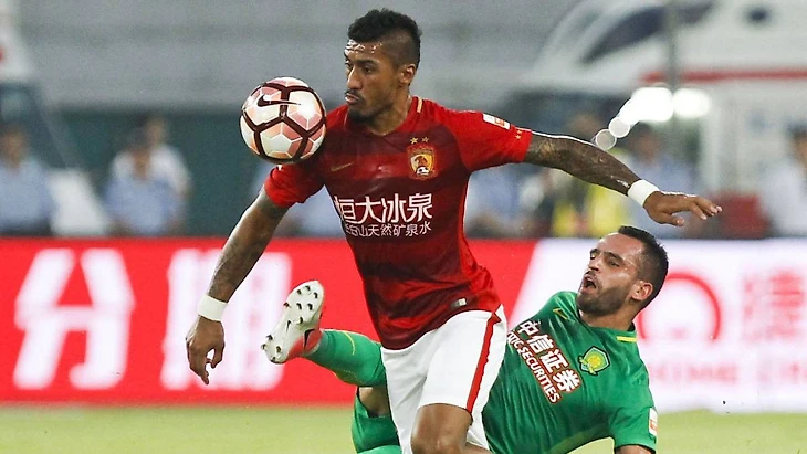 Паулиньо с Гуанчжоу Эвергранд борется за все титулы