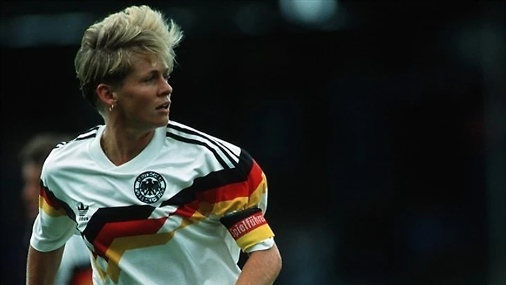 Сильвия Найд