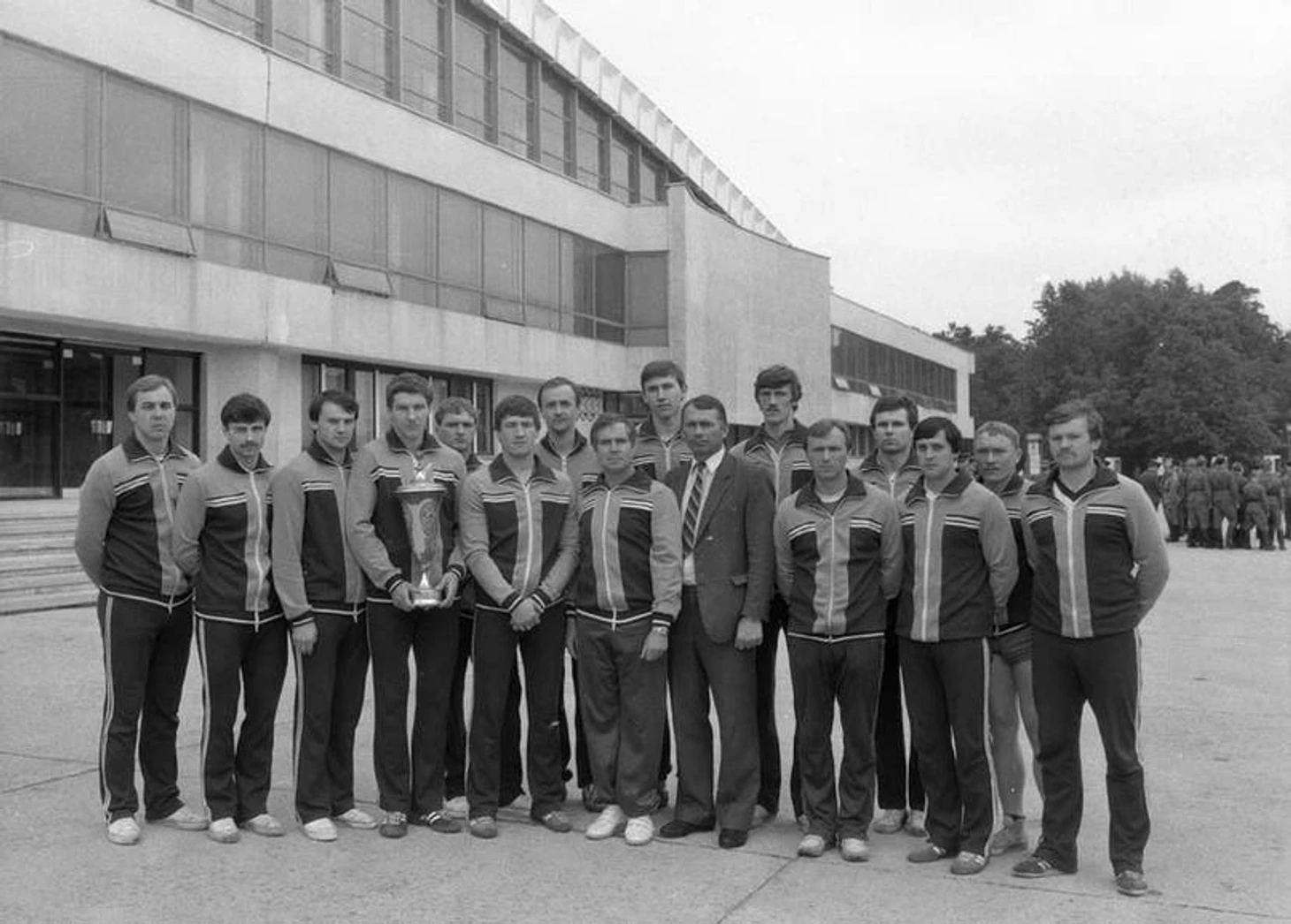 Дворец спорта "Уручье". Россияне и украинцы начнут евроотбор в мекке белорусского гандбола, изображение №2