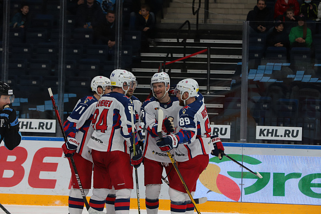 Дубль Григоренко помогает победить в Минске