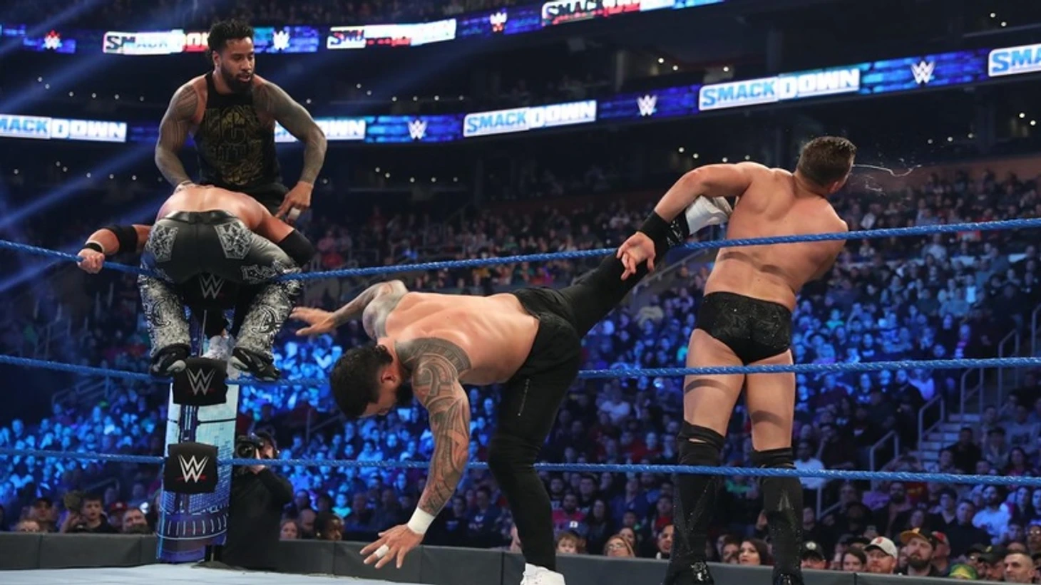 Обзор WWE Friday Night Smackdown 28.02.2020, изображение №24