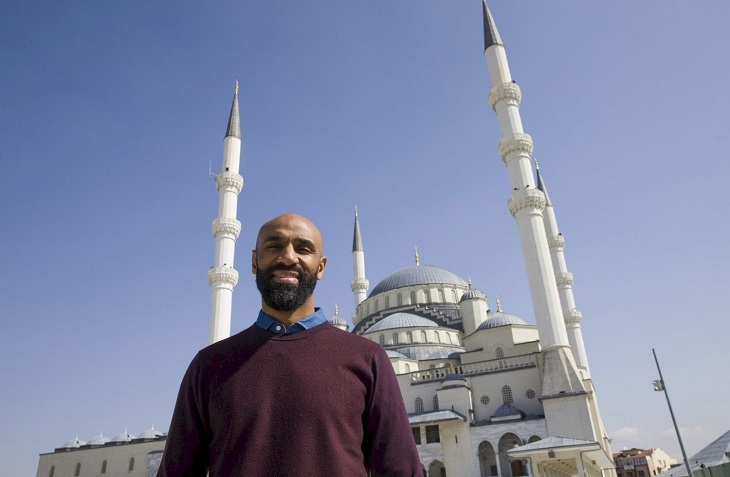 Шикарное интервью Кануте The Guardian: поехал в «Севилью» из-за архитектуры, раскрыл обязательства игроков перед обществом