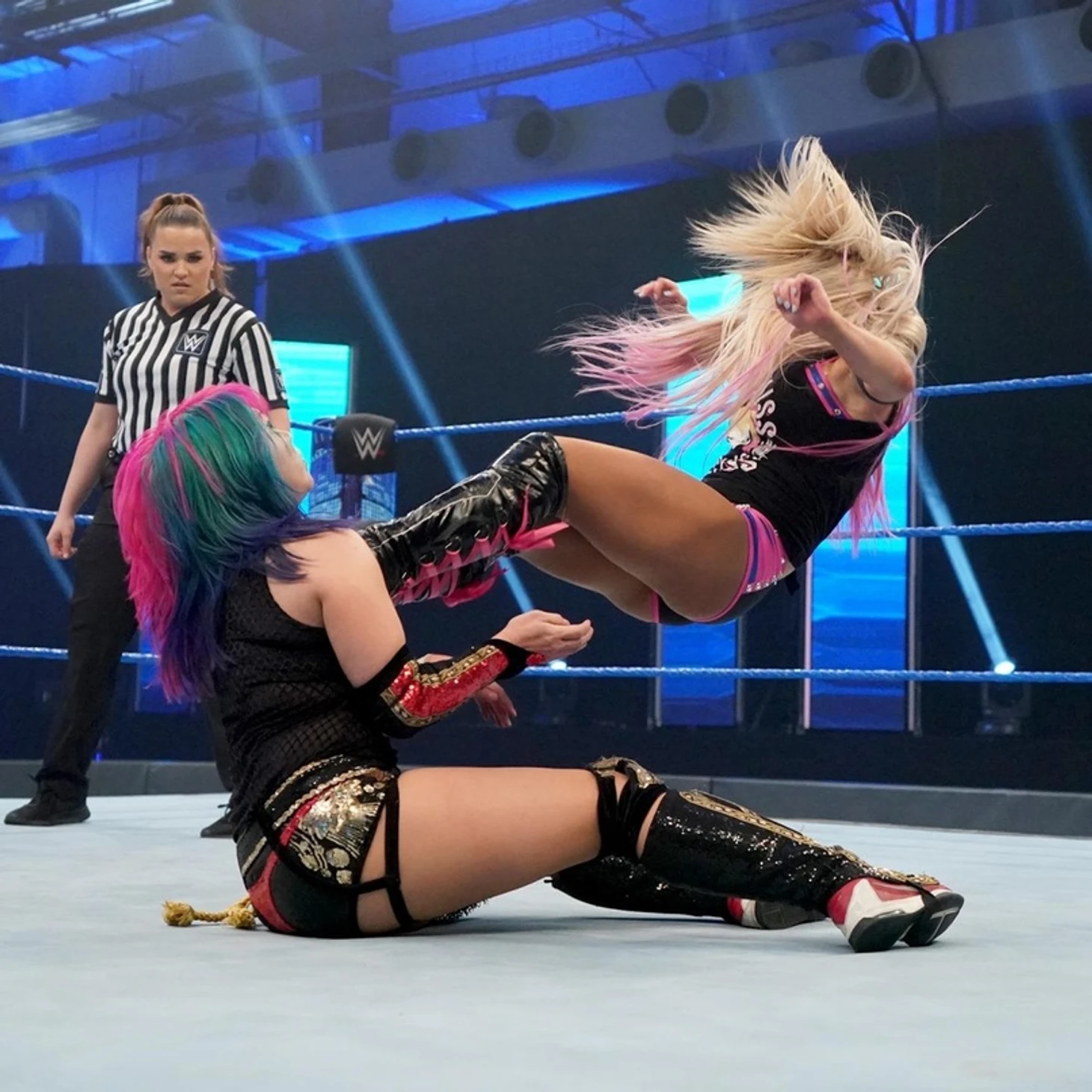 Обзор WWE Friday Night Smackdown 27.03.2020, изображение №14