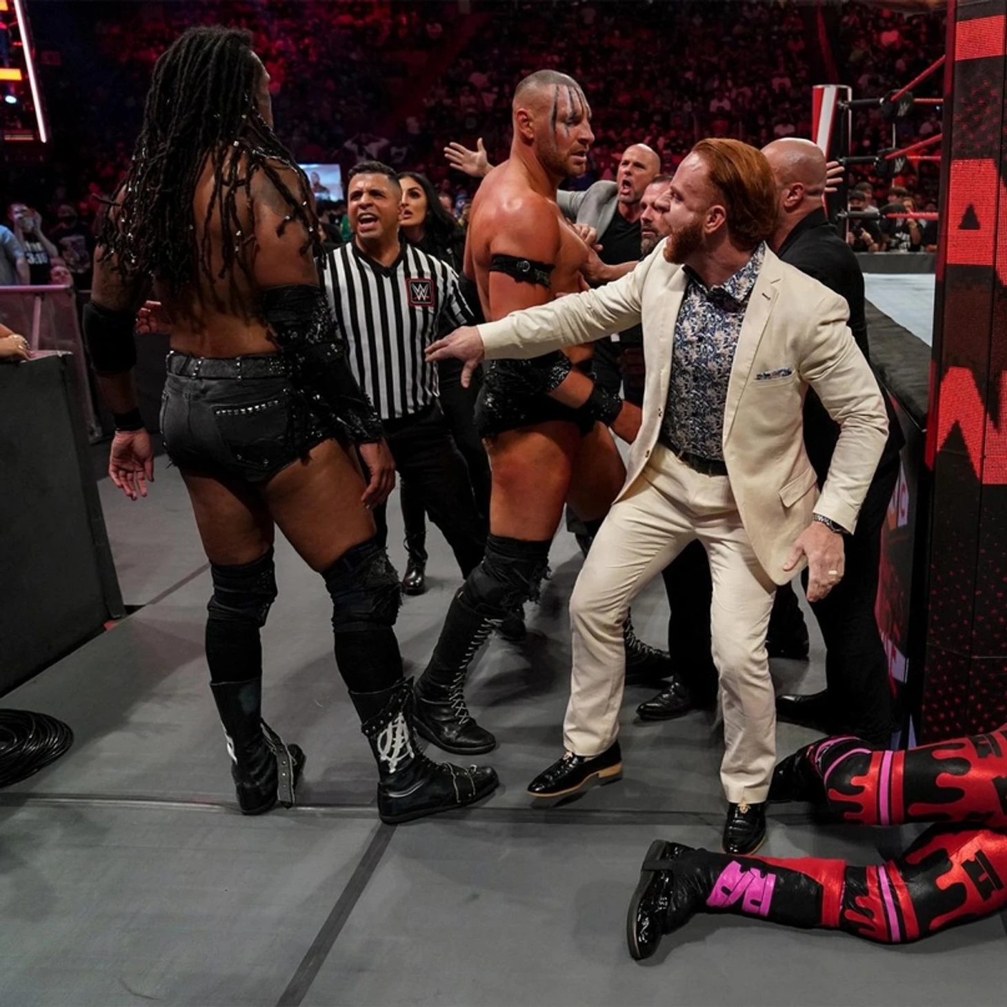 Обзор WWE Monday Night RAW 06.09.2021, изображение №7