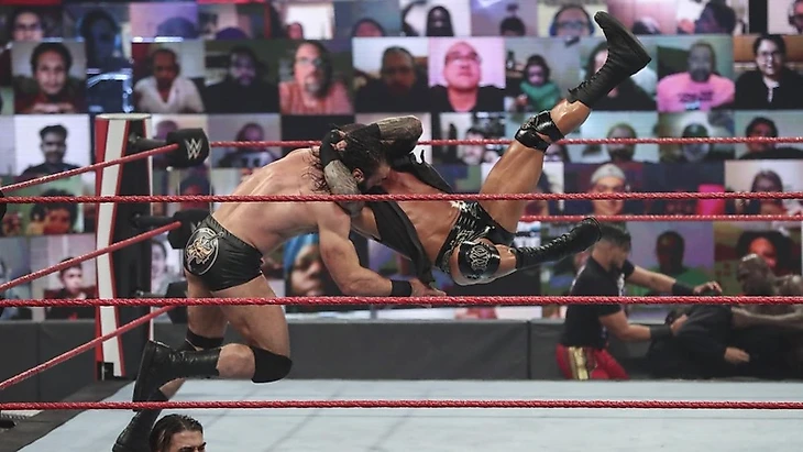 Обзор WWE Monday Night RAW 21.09.2020, изображение №30
