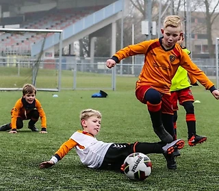 Дворовые футбольные турниры для детей 8-14 лет