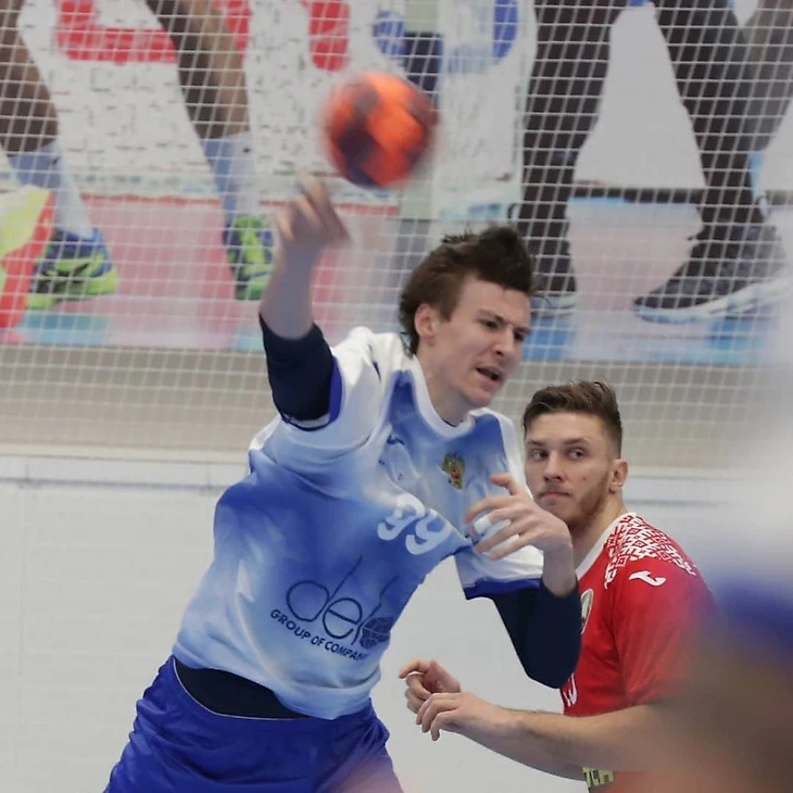 Из чего родились "минус 8"? Как прошел матч россиян и белорусов, который не увидели интернет-зрители, изображение №2