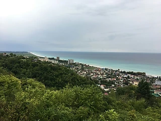 Какое море в Абхазии: название, температура, отдых
