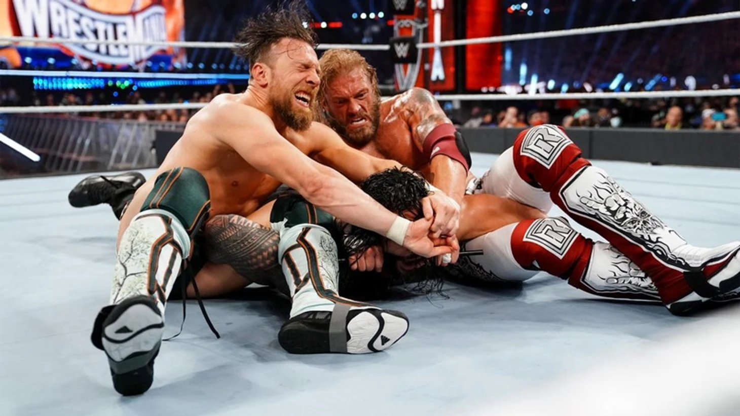 Обзор второго дня WWE WrestleMania 37, изображение №24