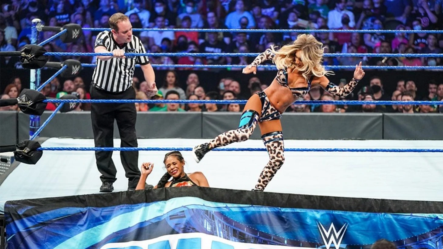 Обзор WWE Friday Night SmackDown 20.08.2021, изображение №14