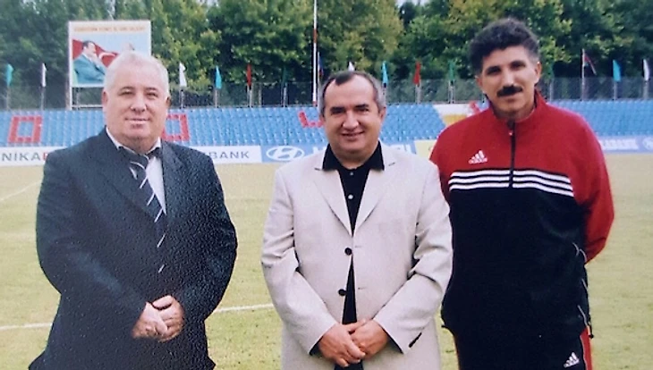 Президент Турана Таир Юсифов (в центре) и брат Мазахир Сулейманзаде