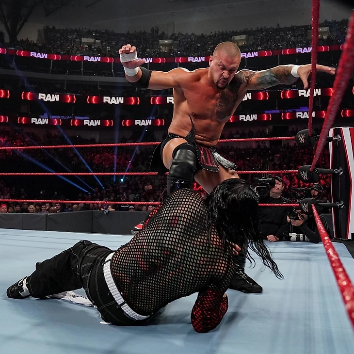 Обзор WWE Monday Night RAW 19.07.2021, изображение №27