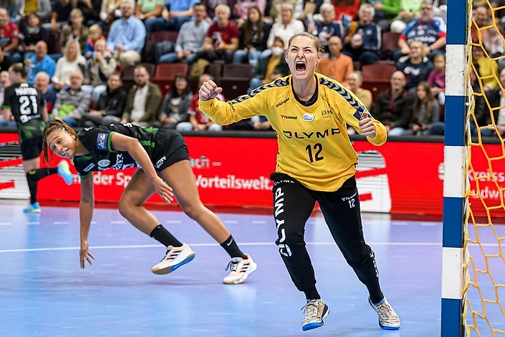 Лига чемпионов. Как Дмитриева защищалась против Вяхиревой? И чем помогла "Бухаресту" Судакова?, изображение №6