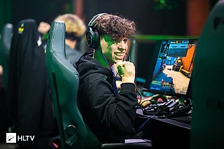 Как сделать руки Aunkere в CS:GO – настройка топ-стримера и бывшего игрока NAVI Junior