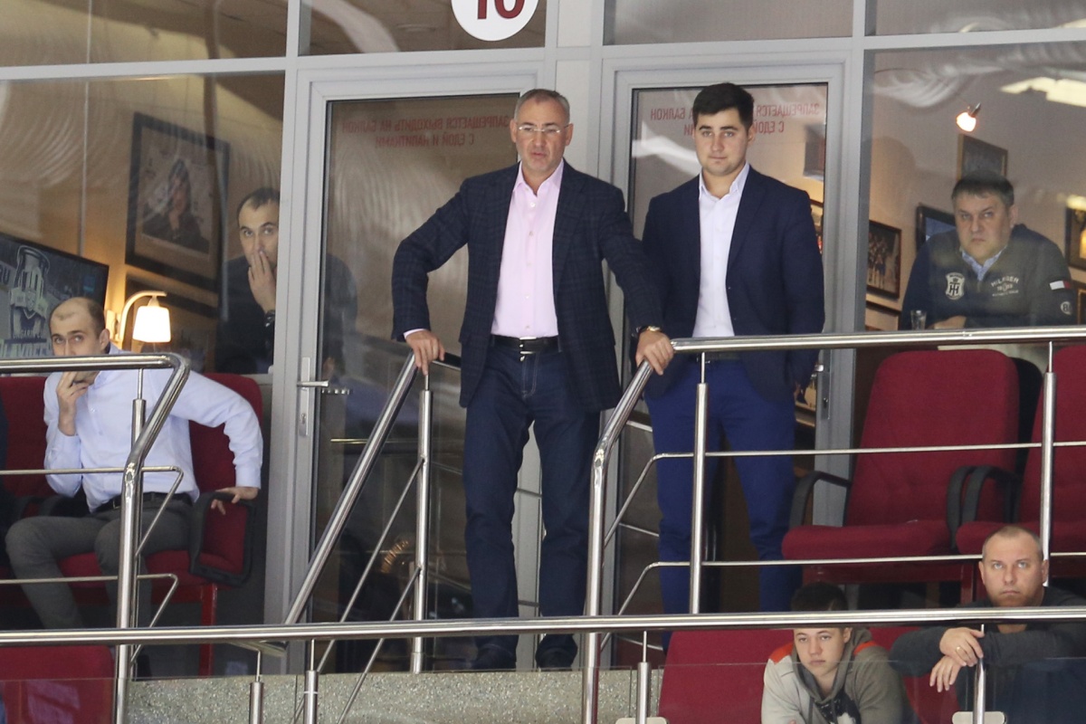 Путь в светлое будущие или предвыборные обещания? Трактор на пороге перестройки