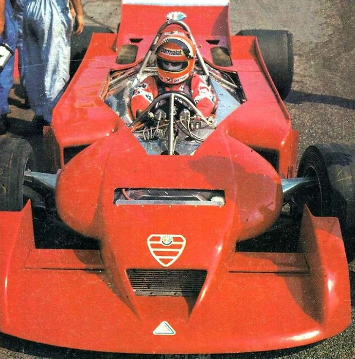 Ники Лауда за рулём 177